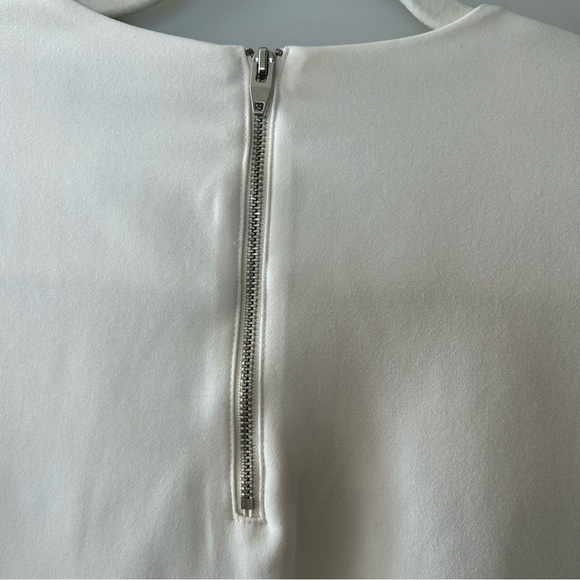 [6] H&M White Structured Short Sleeve Crop Top W/ Silver Jewel Embellishments - Picture 9 of 13
